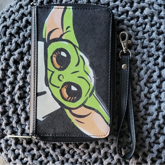 The Mandalorian Baby Yoda Zip Around Wallet - Picture 4 of 6